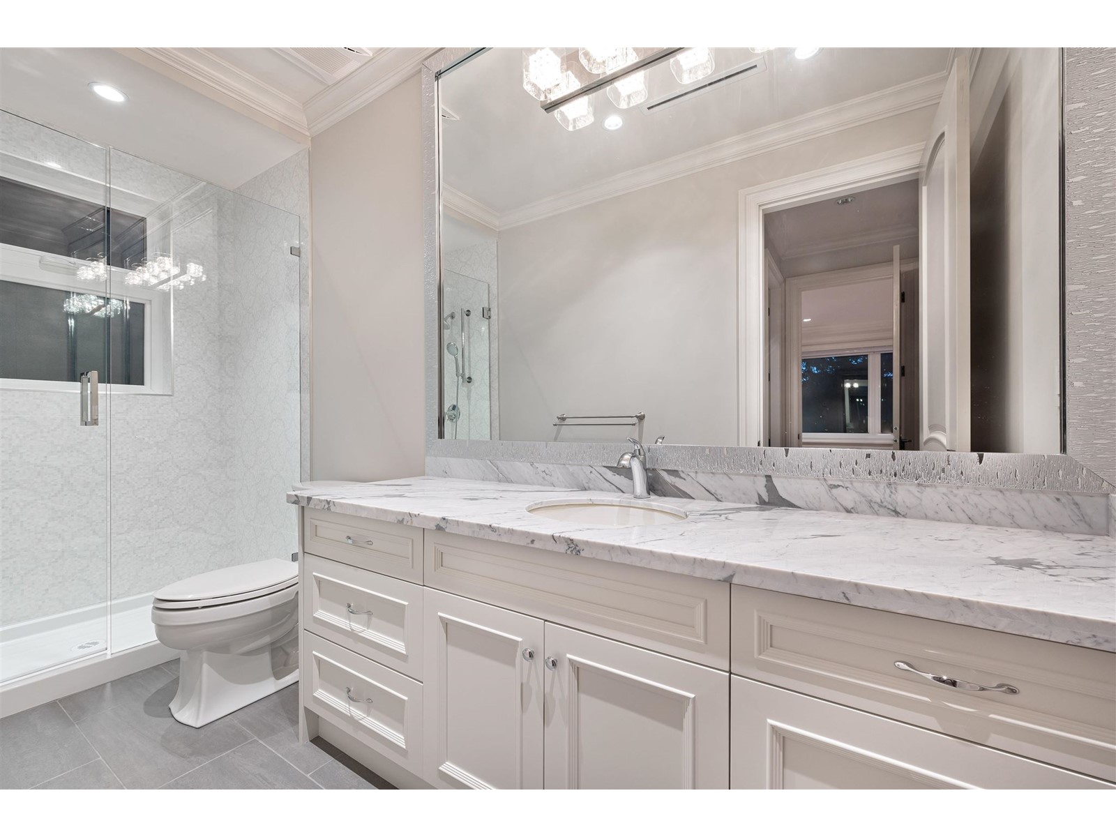 13885 18 Avenue, Surrey, British Columbia  V4A 1W6 - Photo 22 - R2598540
