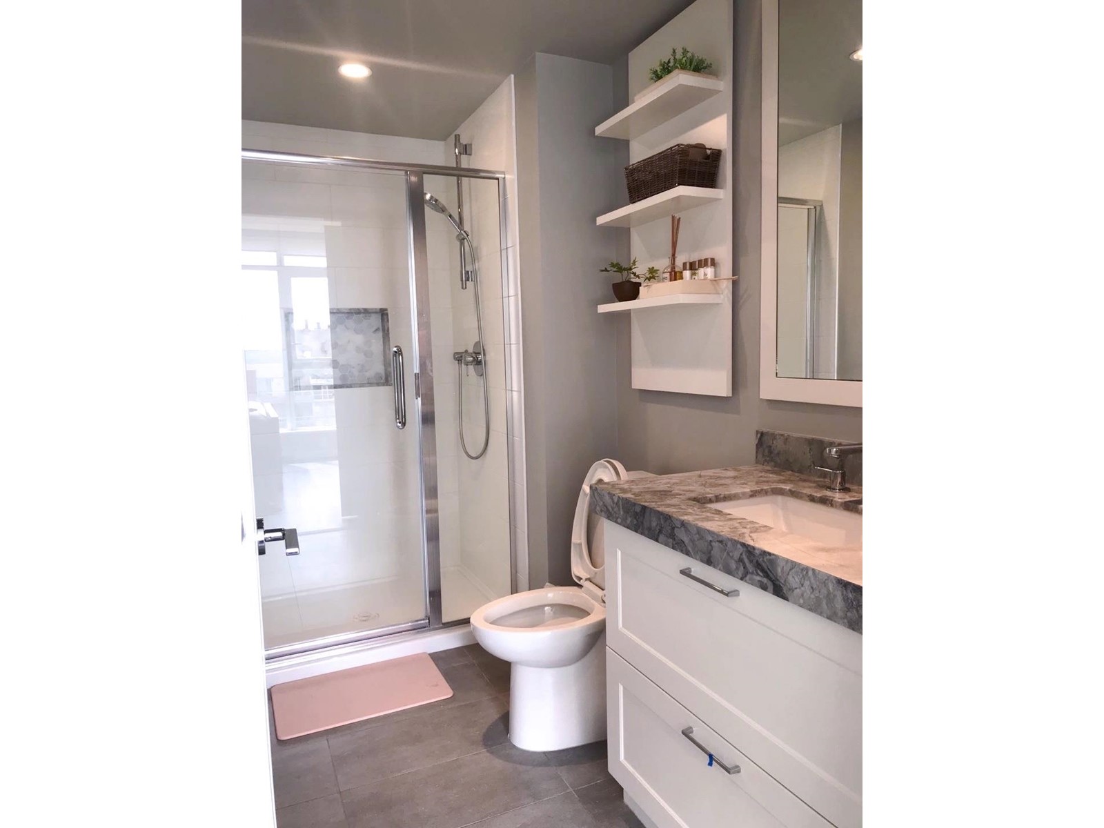 1609 520 Como Lake Avenue, Coquitlam, British Columbia  V3J 0E8 - Photo 5 - R2654001